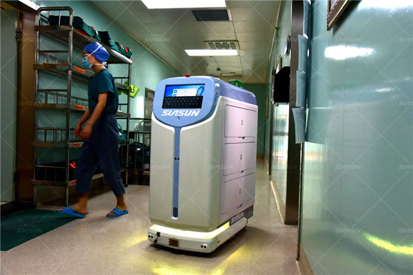 不一样的白衣天使&mdash;&mdash;新松物流配送机器人&ldquo;盛京医院入职记&rdquo;