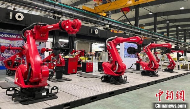 中国新闻网&mdash;&mdash;（高质量发展调研行）解码新松如何助推辽宁制造业加快转型升级