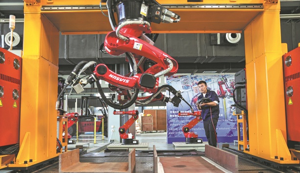中国日报网&mdash;&mdash;Experts call for more efforts in robotics
